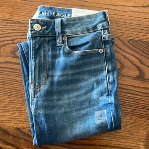 NWT Women’s American Eagle High Rise Skinny Kick Jeans size 0